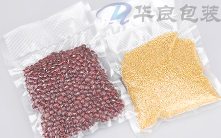  抽真空紋路袋與光面袋有什么區(qū)別？