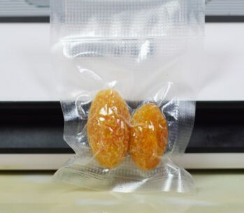 紋路真空袋和光面真空袋有什么區(qū)別？哪個貴？